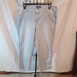 *EUC* Bandolino Capri Jeans